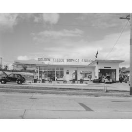 Golden Fleece Service Station, cnr Brisbane Road and Wilson Street, Newtown, Ipswich, 1958