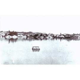 Woodend, Ipswich during floods of 1893