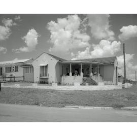 Zahnow Residence, corner of Glebe Road and Stafford Street, Booval, Ipswich, 1959
