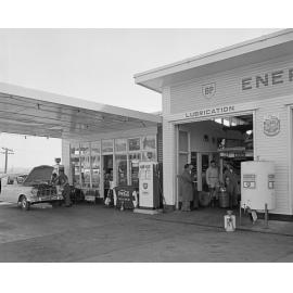 Staff at Eric Townsley's BP Service Station, Brisbane Road, East Ipswich, 1961