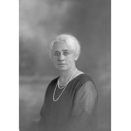 Thought to be a portrait of Mrs Margaret Grace Dowling, Ipswich, 1930s