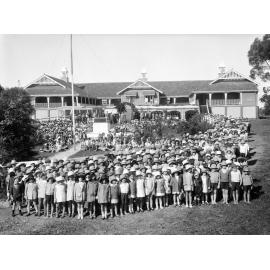 Students and believed to be, teachers, at Silkstone State School, Molloy Street, Silkstone, Ipswich, c.1925 - 1929