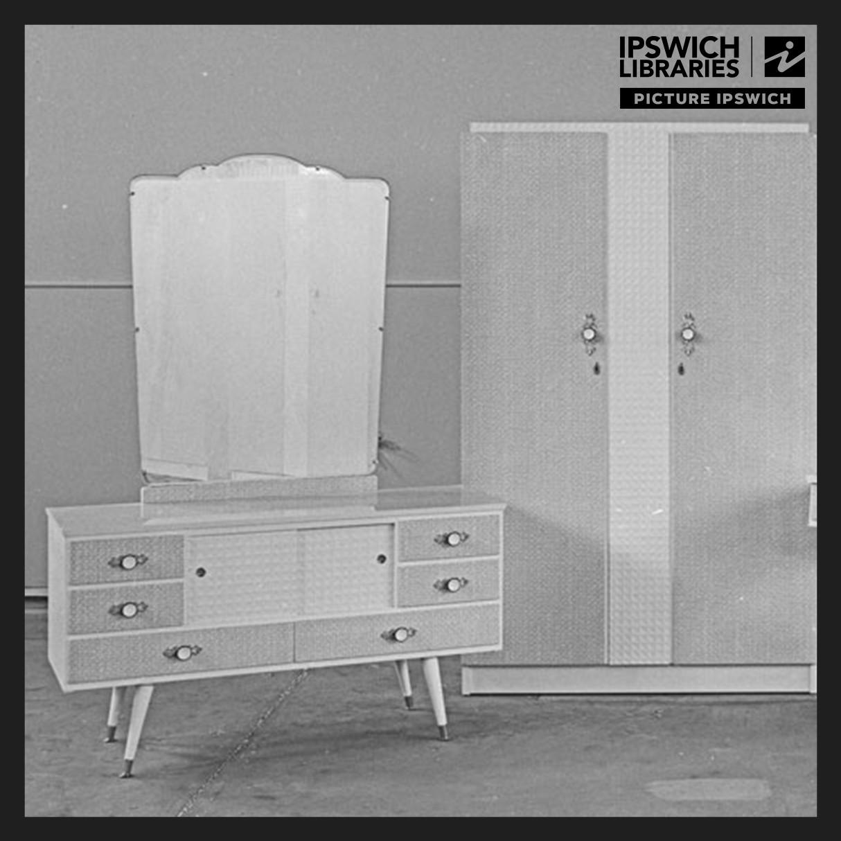 Acme-Jordan Furniture Factory