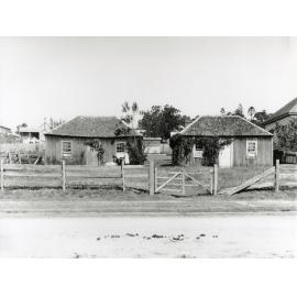 Shingle roof cottages, known as the 'Watkins twins', South Street, Ipswich, 1905 - 1906 | 10 votes